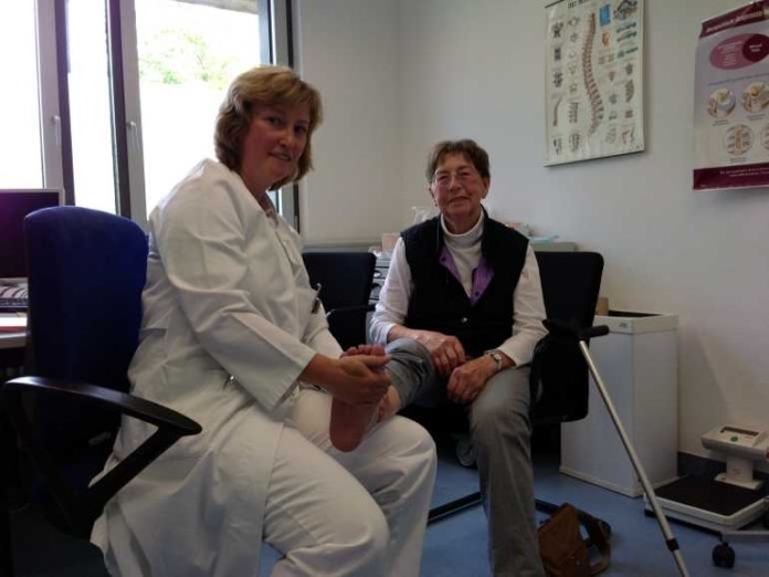 Dr. Isolde Adler arbeitet seit sieben Jahren in den Neckar-Odenwald-Kliniken in Buchen erfolgreich als Fußchirurgin und bietet nun auch in Mosbach ihre fußchirurgische Sprechstunden an